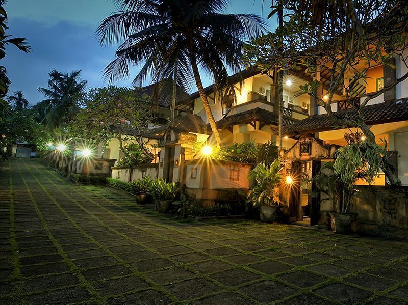 Dewi Sinta Hotel And Restaurant Tanah Lot Exterior foto